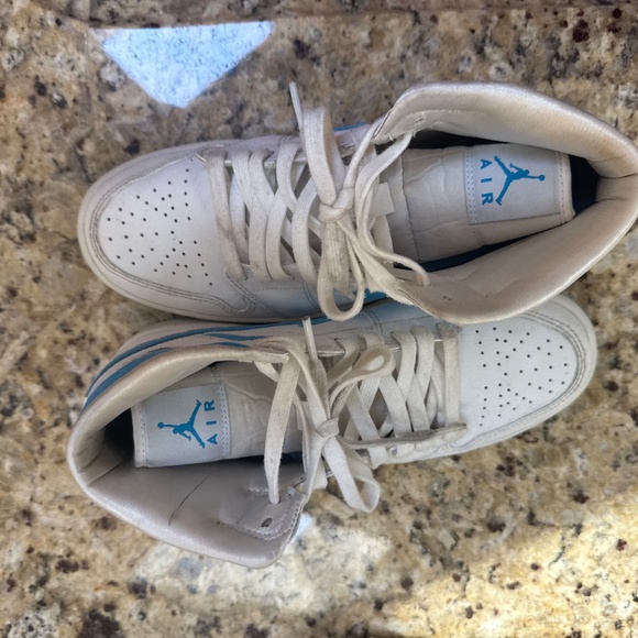 Nike women’s Jordans size 8 EUR 39 - Picture 5 of 5